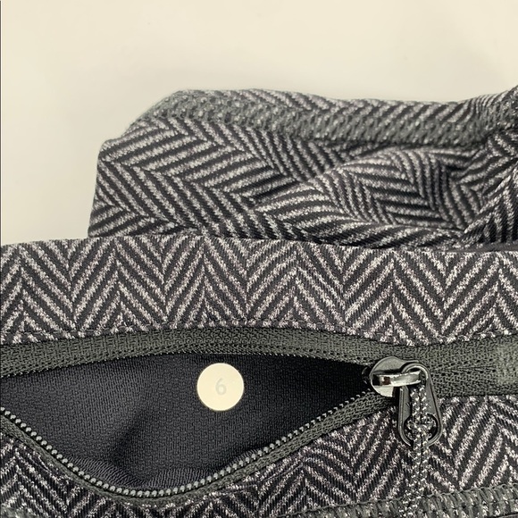Lululemon Run Inspire crop leggings gray black herringbone chevron yoga active 6 - Picture 7 of 7